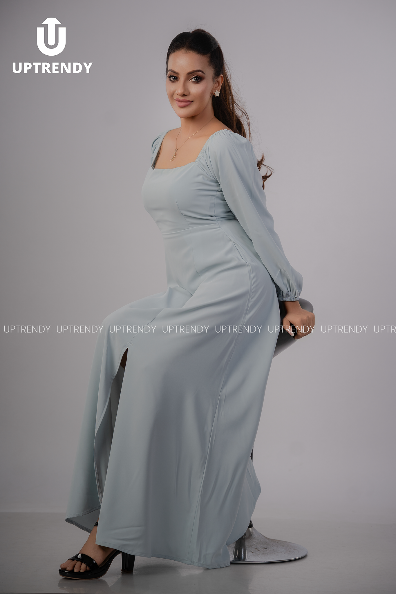 THE STRUCTURED SQUARE-NECK MAXI